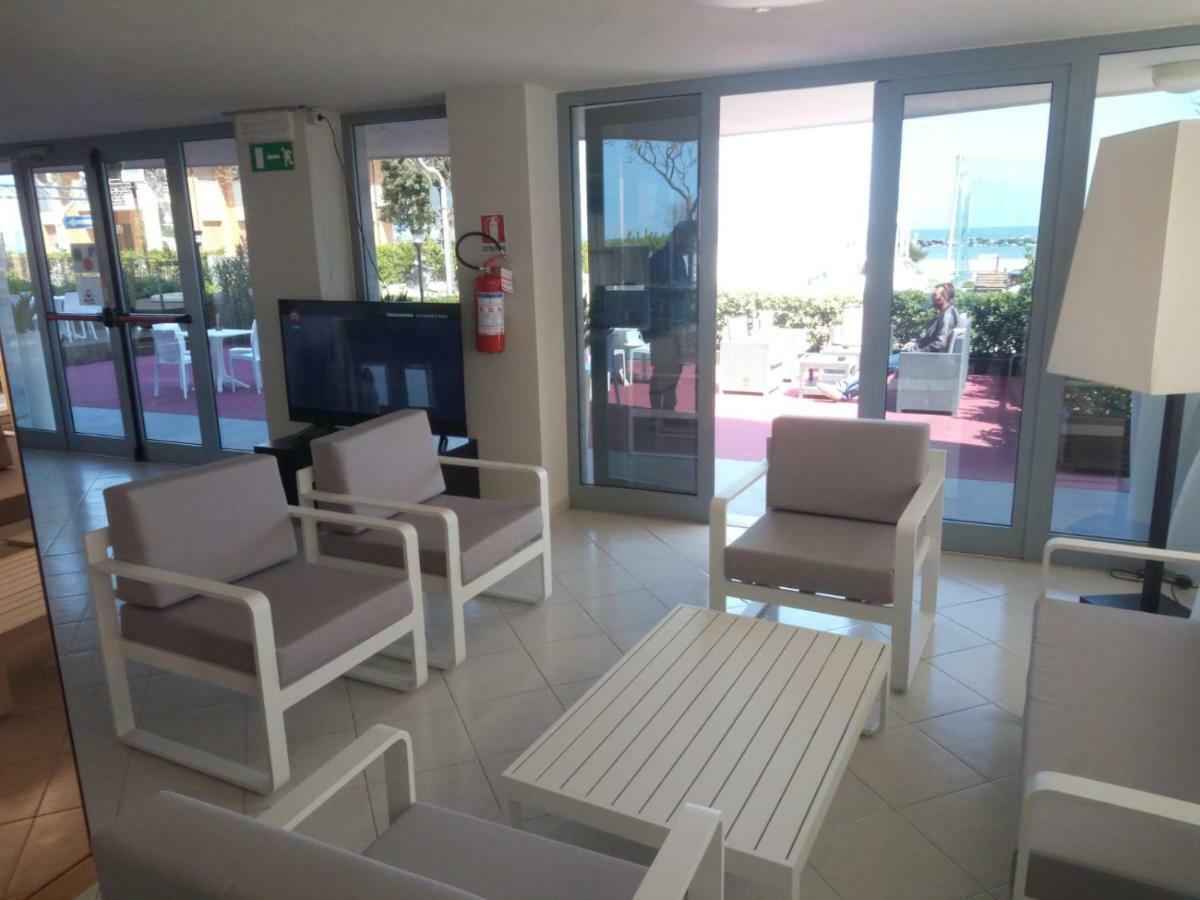 Tyc Hotel Viserbella di Rimini Zewnętrze zdjęcie